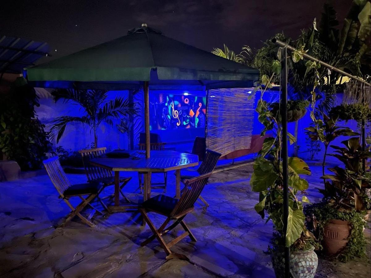 Mudzini Gardens - Luxury With A Pool